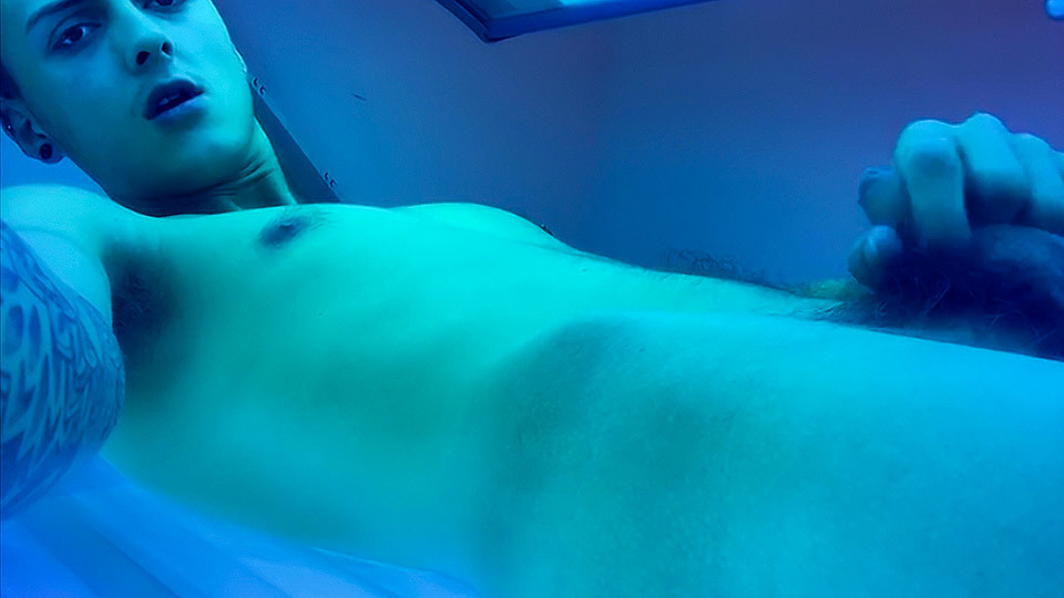 Twinky Sun Bed Stroke Show - Hector White